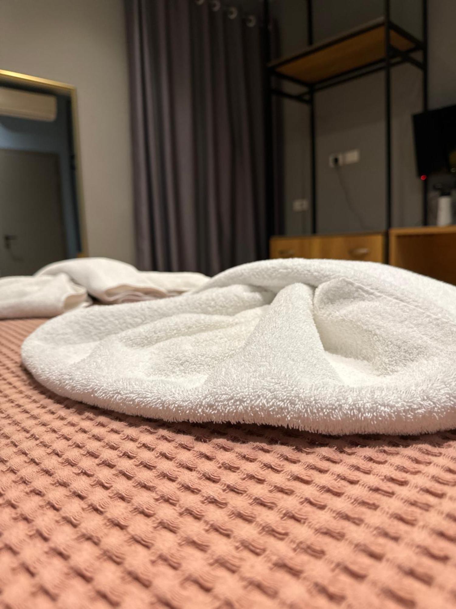 Hotel Tirona 티라나 외부 사진
